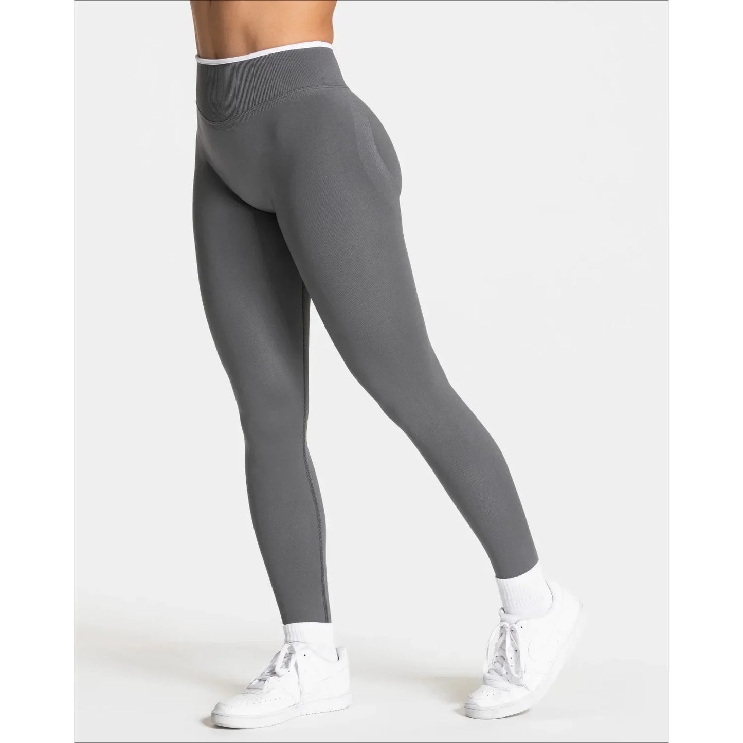 Sculpt & Smooth High-Waist Sports Pants™
